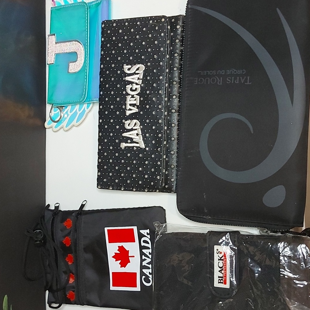 Lot of wallets